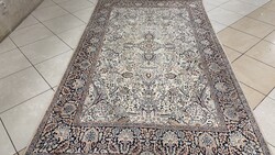 4184 Kasmíri hernyóselyem Isfahan kézi perzsa szőnyeg 150X250CM