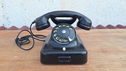 Régi bakelit tárcsás telefon