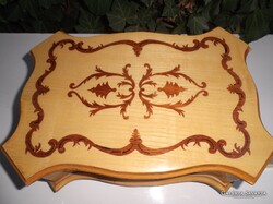 LÁDA - BIEDERMEYER - INTARZIÁS - 5 OLDALÁN MINTÁS - FA - 32 x 22 x 12 cm - HIBÁTLAN
