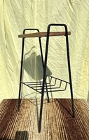 Retro "V" lábú telefonasztalka lerakó asztal újságtartóval Mid-Century Modern