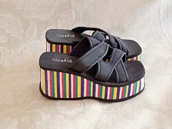 Női Vastag Platformos Nyári Papucs 38 színes csíkos  90-es évek retro