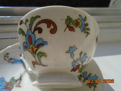 Antik különleges színes perzsa mintás virágokkal szinte tojáshéj porcelán kávés csésze alátéttel