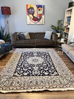 Nain kézi csomózású gyapjú perzsa szőnyeg selyem szállal 193x256cm