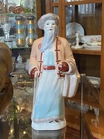 KÍNAI UTAZÓ SZAKÁLLAS BÖLCS, FESTETT RETRO PORCELÁN SZOBOR 32 CM