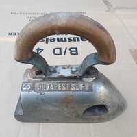 Budapest Székesfőváros Gázművei Tulajdona . sz. Öntöttvas Vasaló