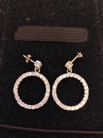 Eladó gyönyörű vintage ezüst fülbevaló bedugos, cirkonia kövekkel!