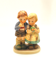 Hummel Goebel figura 220 TMK3 We Congratulate 10cm