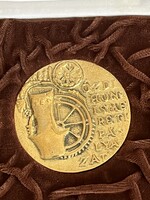 Ózd Honismereti pályázat plakett dobozában