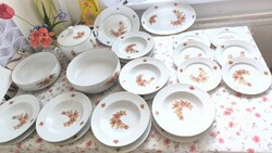 Antik porcelán étkészlet eladó! Henneberg német porcelán  étkészlet 24 db eladó!