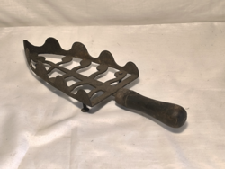 Régi szenes vasaló tartó