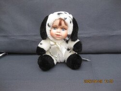 ANNE GEDDES. retró 18*14 cm  gyönyörű porcelán arcú baba dalmata kutya bundában
