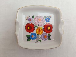 Kalocsai porcelan hamutarto