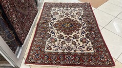 4256 ÁLOMSZÉP Iráni Isfahan selyemkontúros kézi gyapjú perzsa  szőnyeg 102X145CM