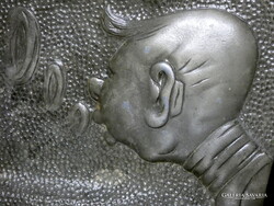 Art Deco" Füstölő Fiú " Modiano? Hamutálca ( Reklámtárgy ) Fali plasztika fémből.