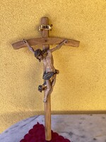 Kézi festésű fa kereszt feszület 56 cm.