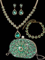 5A Cirkónia Köves Nyaklánc Karkötő Fülbevaló Táska Szett Zöld Arany Vagy Ezüst Színben. Új!