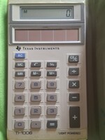 Texas Instruments napelemes számológép, régi, retró,a 80-as évekből. Jó, működő képes állapotban