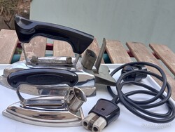 Szarvasi Fémárugyár 1972-es szabász és gallér vasalója bakelit fogantyúval