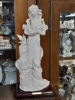 Art Deco Capodimonte Giuseppe Armani 1987 Florence Úri Hölgy Galambokkal Szobor,Fa Talapzaton.33 cm.