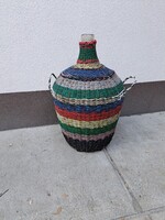 Színes fonott burkolatú, 72 cm magas üvegballon / demizson