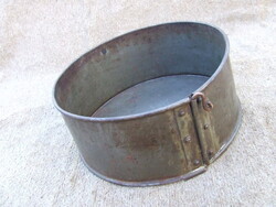 Régi konyhai eszköz bádog torta sütő