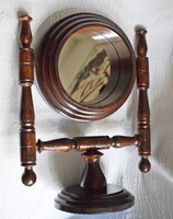 Asztali talpas tükör , esztergályozott fa , népi bútor , lakás dekoráció 32,5 x 24 x 13,5 cm