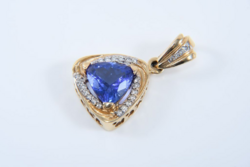 Gyémántokkal  tanzanit köves arany medál