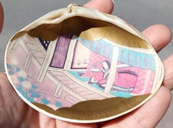 Ritka Japán „Kai-awase” Miniatűr: Kézzel Festett Kagylóhéj Aranyozással