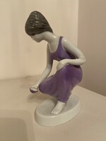 Hollohazi vizmeritő nő