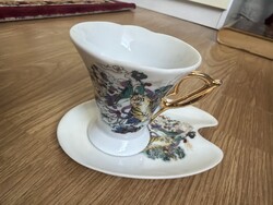 Gyönyörű gyűjteménybe való kávés csésze tányérral.
