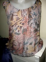 Selyem tartalmú felső