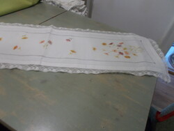 Art deco csoda szép úri himzéssel készült asztali futó, vagy komod teritő