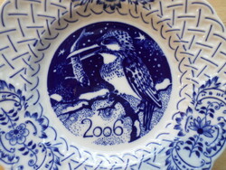 Limitált kiadású "hagymamintás" 2006 évszámos porcelán kistányér 18,7 cm