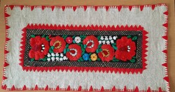 Hímzett asztali futó  33 cm x 66 cm
