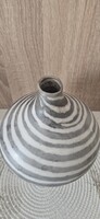 Kerámia váza – különleges csíkos, matt mintával - 20 cm