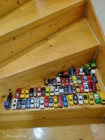 Eladó 60db vegyes állapotban lévő kisautó