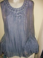 Selyem tartalmú felső, farmerkék