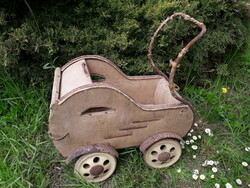 Retro IKARUS játék babakocsi.