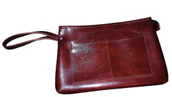 Retro MAKULÁTLAN barna bőr férfi egyterű cipzáros kézi táska "BRIFKÓ" 16 x 24 cm a képek szeri