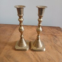 Szépséges régi réz gyertyatartó pár (18,5 cm)