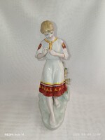 Szovjet (ukrán) kézzel festett PORCELÁNFIGURA - lány népviseletben