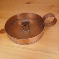 Különleges régi vörösréz sétáló gyertyatartó (4,2x14,8x11,6 cm)