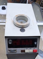 „KERN K800 retro laboratóriumi precíziós mérleg – ipari műszer, 0–8V kimenettel