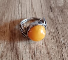 Régi orosz ezüst gyűrű borostyánnal