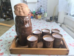 Kerámia boroskészlet fa tálcával eladó!