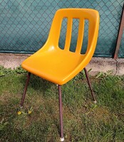 Retró műanyag szék