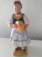 Kenyér szelő menyecske antik porcelán