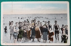 Bathing Belmar L.J. - 20. század eleji New Jersey-i tengerparti élet - színezett képeslap 1922-ből