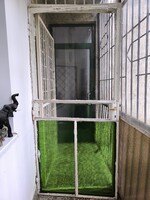 Vintage üvegezett fém ajtó – zöld strukturált üveggel