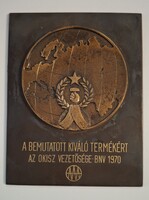 AZ OKISZ Vezetősége BNV 1970  A Bemutatott Kiváló  Termékért bronz vagy réz plakett díszdobozában